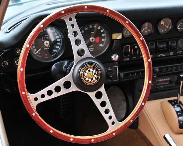 jaguar-e-type-steering-wheel-mike-martin.jpg
